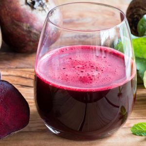 Jugo de Remolacha y limón para limpiar el hígado, la anemia y tratar la presión arterial